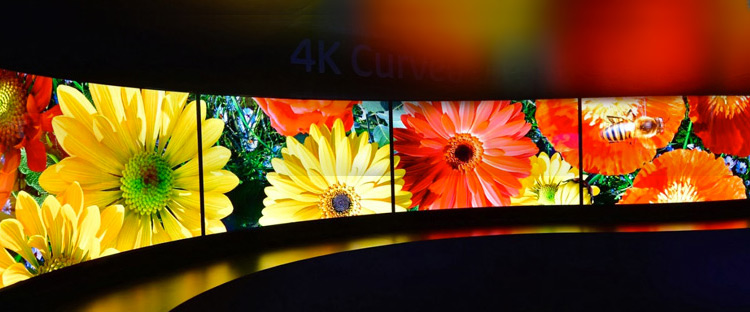 La TV del futuro: schermi curvi, OLED, olografia